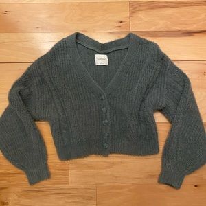 Abercrombie & Fitch Cropped Cardigan